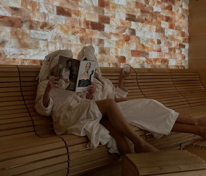 dovana moteriai kaledu proga